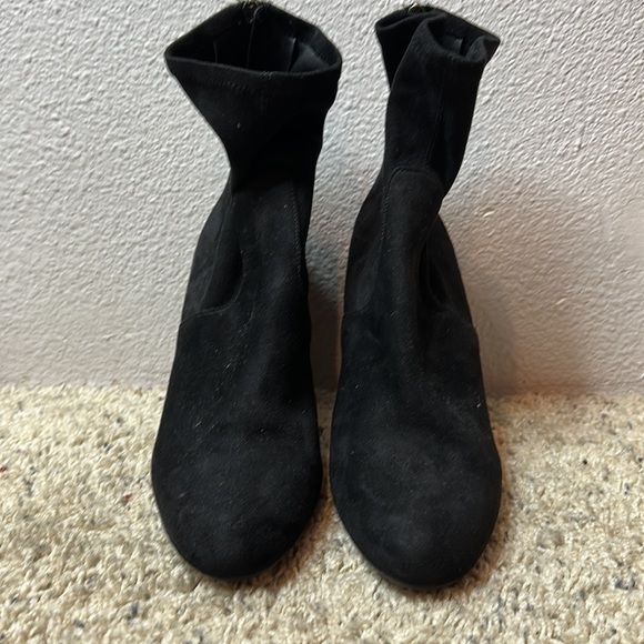 Steve Madden Brisk Block-Heel Sock Booties Size 10 NWOT - Picture 3 of 9